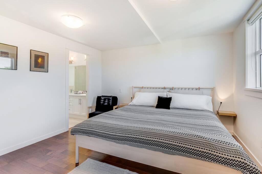 Cedar Hill Sunlit Stay - Bright Spacious & Modern Βικτώρια Εξωτερικό φωτογραφία