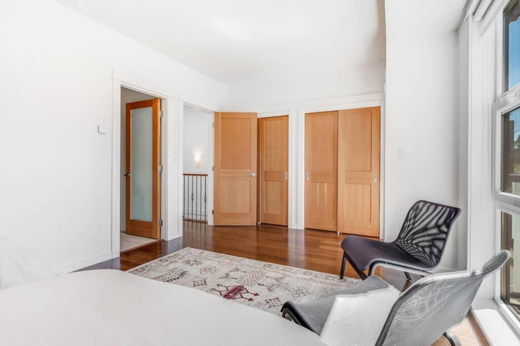 Cedar Hill Sunlit Stay - Bright Spacious & Modern Βικτώρια Εξωτερικό φωτογραφία
